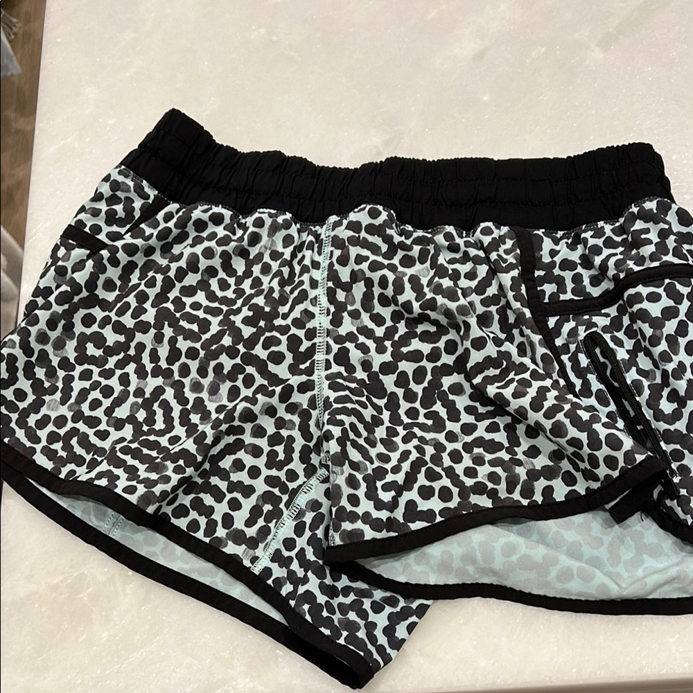 Black and light blue Lulu Women's Shorts